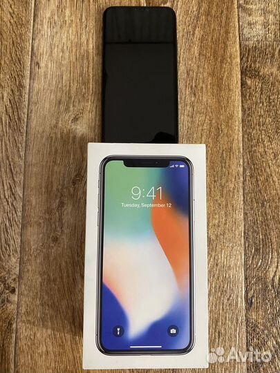iPhone X, 256 ГБ