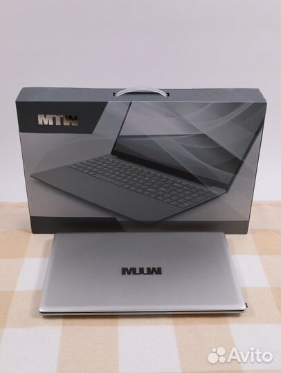 Мошный ноутбук MtW