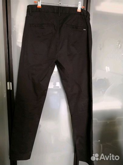 Мужские черные брюки Pull&Bear