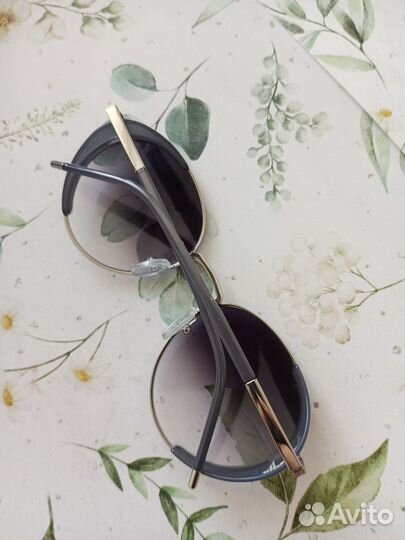 Солнцезащитные очки женские новые