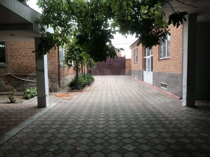 Дом 200 м² на участке 10 сот.