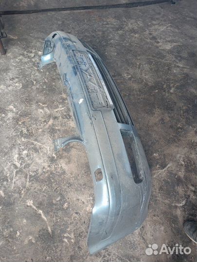 Бампер передний Volkswagen Golf MK4