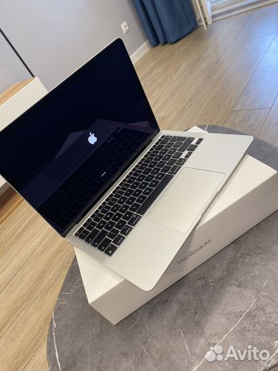 Apple MacBook air 13 2020 m1 8gb 256