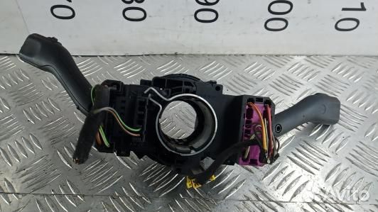 Переключатель поворотов и дворников (стрекоза) volkswagen golf 4 (8BL18Q801)