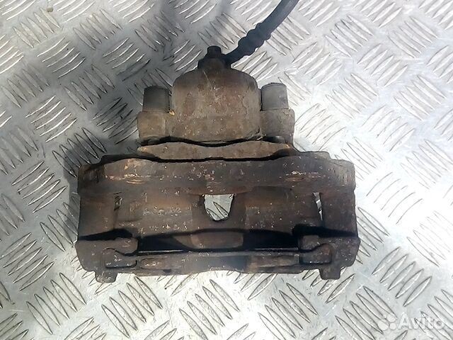 Суппорт передний правый для Opel Meriva A 93176427