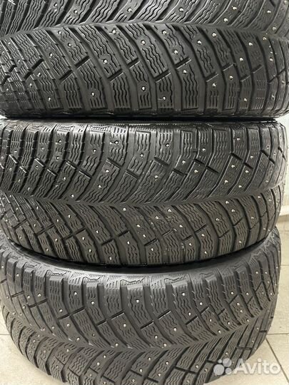 Michelin X-Ice North 4 235/45 R18