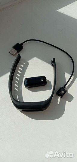 Фитнес-браслет Onetrak