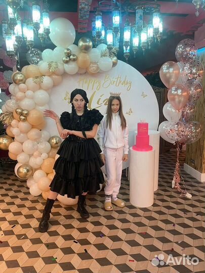 Аниматор Уэнздей, Венсдей Адамс на день рождение