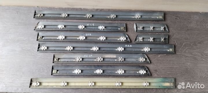 Молдинги боковые на mercedes w210