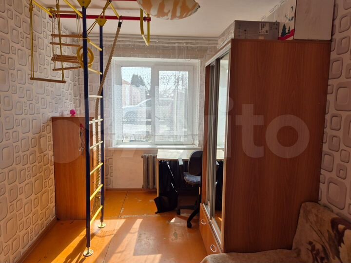 Комната 10,4 м² в 1-к., 1/2 эт.