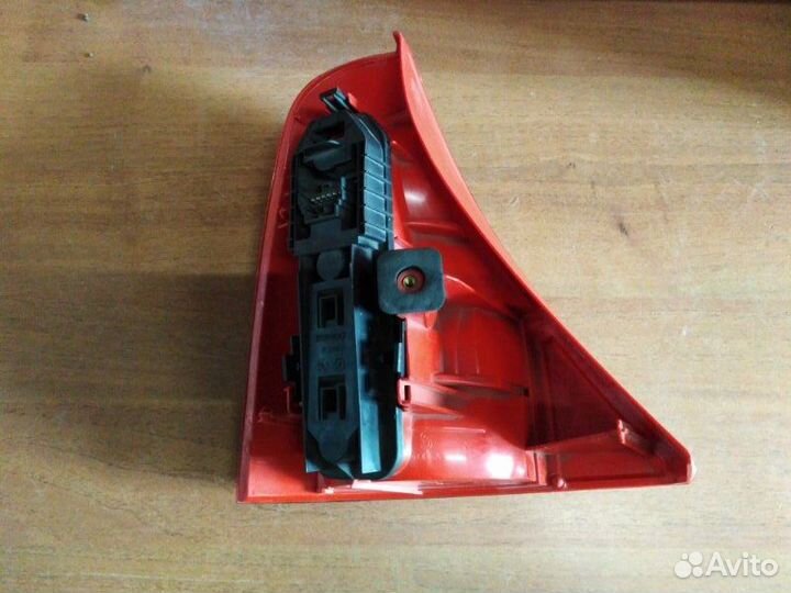 Фонарь внешний задний правый Renault Clio 2001