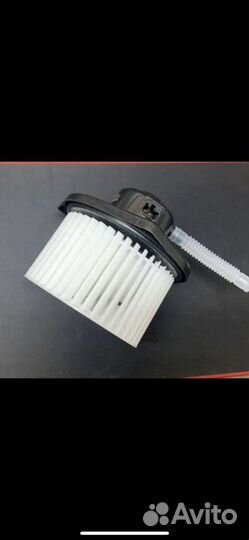 Вентилятор печки Mitsubishi Outlander 3