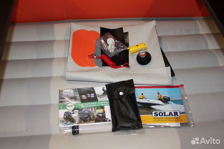 Лодка с мотором