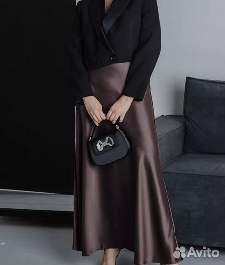 Юбка атласная