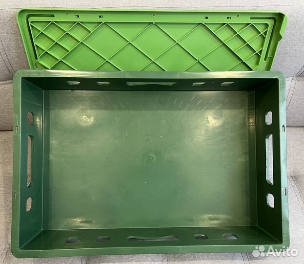 Ящик пластиковый с крышкой пищевой