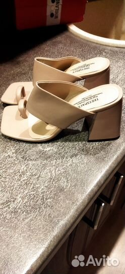 Босоножки новые 36 размер