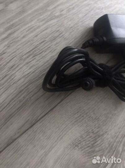 Зарядное устройство