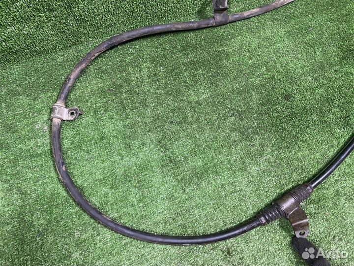 Трос стояночного тормоза Mitsubishi Pajero Spor