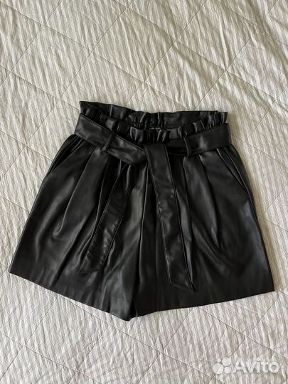 Кожаные шорты zara