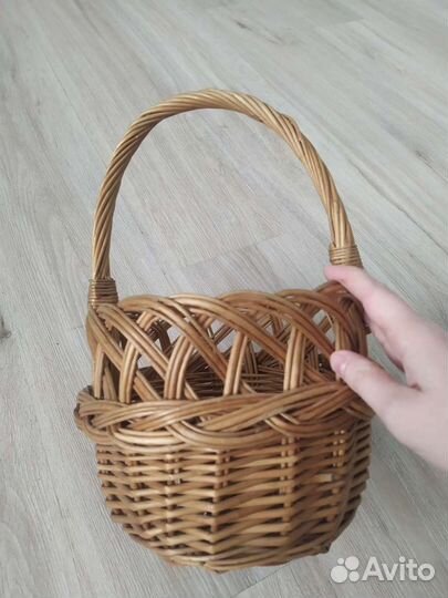 Корзина плетеная
