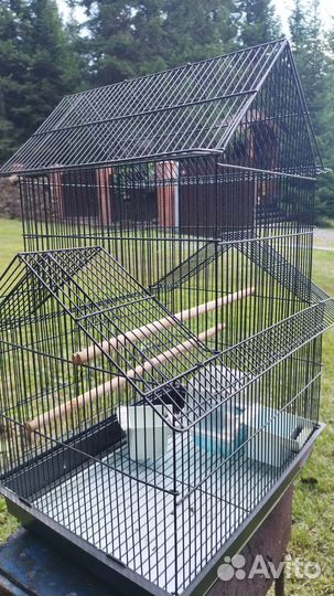 Большая клетка для птиц