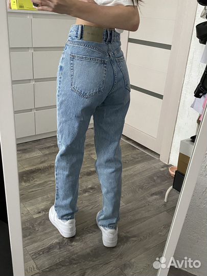 Джинсы