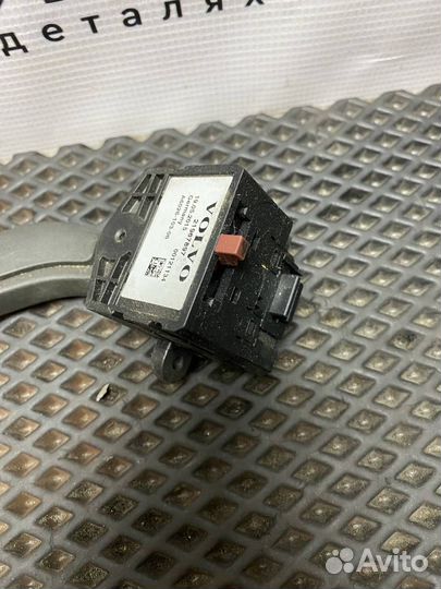 Переключатель подрулевой (стрекоза) Volvo FH4