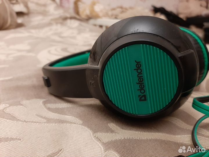 Проводные наушники с микрофоном Defender