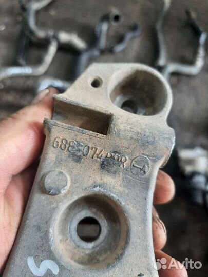 LADA largus logan 2 кронштейн генератора