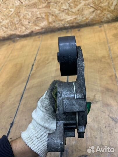 Ролик натяжной Ford Focus 2 gpda 2009