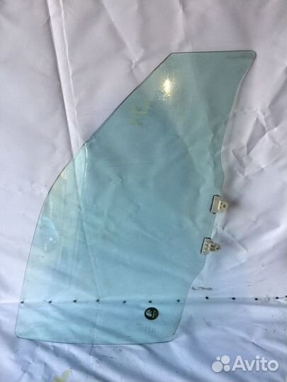 Стёкла Nissan N15