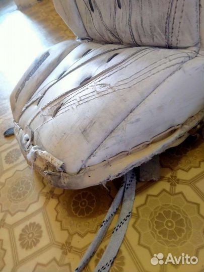 Вратарские щитки Bauer one 90