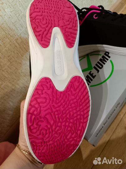 Кроссовки женские time jump