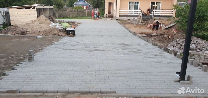 Укладка тротуарной плитки брусчатки бордюров