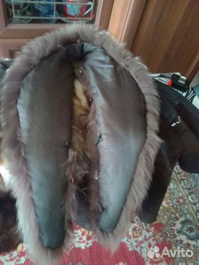 Воротник из натурального меха енота