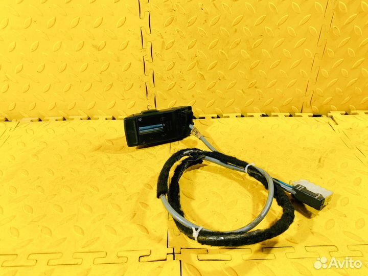 Пульт упр-я магнитолой Renault Laguna 1 X56 93-01