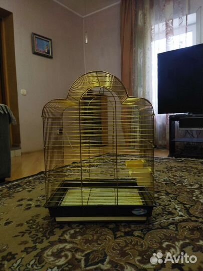 Большая клетка для птиц