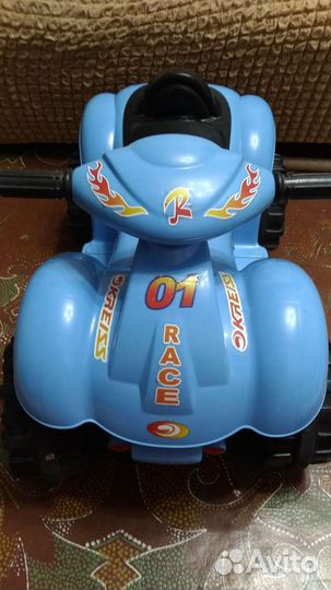 Детский квадроцикл на аккумуляторе