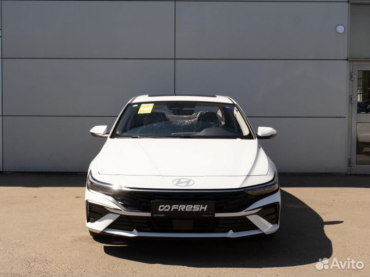 Hyundai Elantra 1.5 CVT, 2023, 281 км