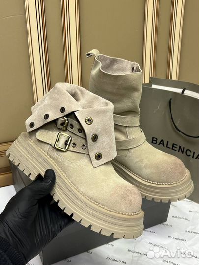 Сапоги Balenciaga