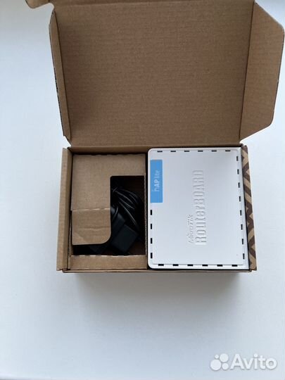 Продам WiFi-роутер MikroTik RB941-2nD