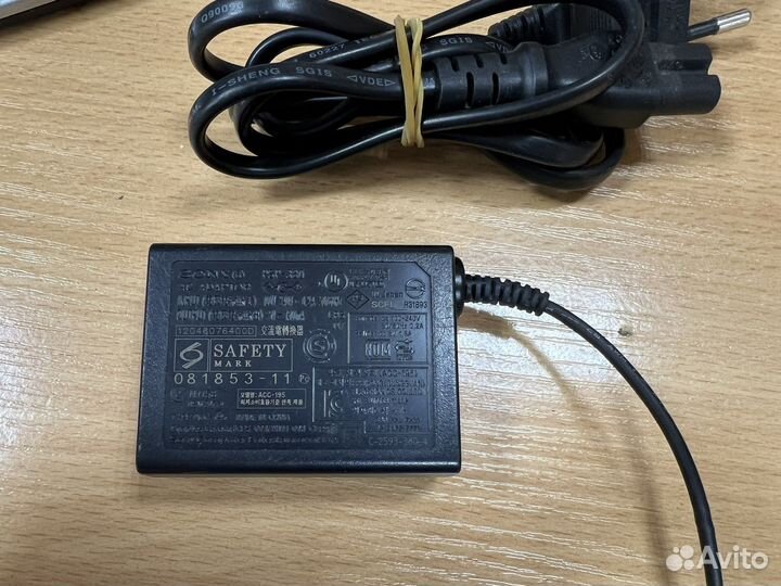Зарядное устройство Sony PSP