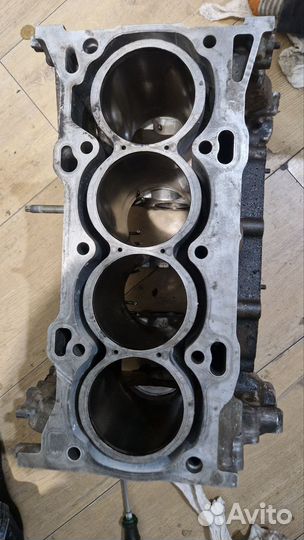 Toyota 1AR-FE 2.7 литра блок цилиндров двигателя
