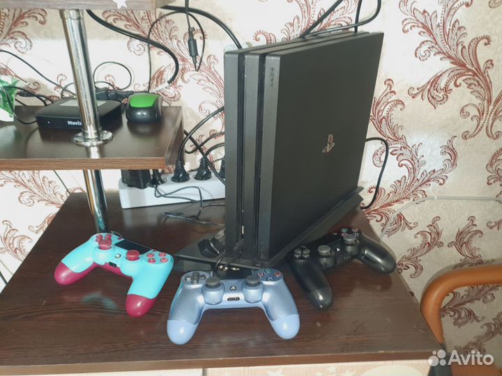 Sony PS4 pro 1tb обмен