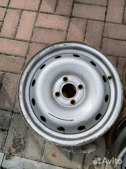 Диски р 15 на Ларгус