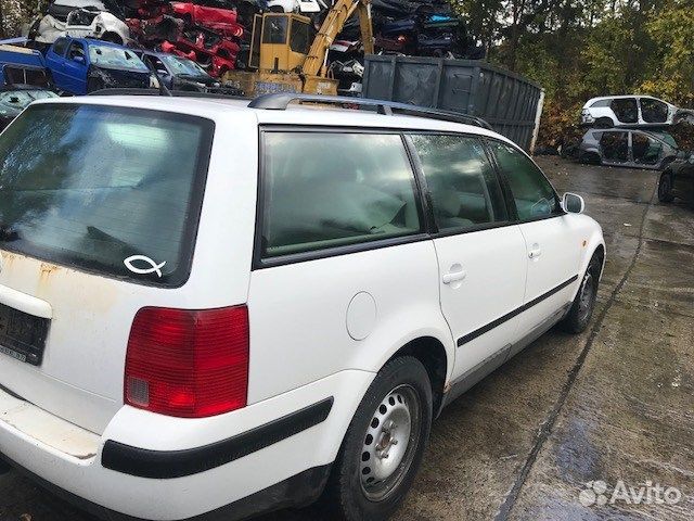 Разбор на запчасти Volkswagen Passat 5