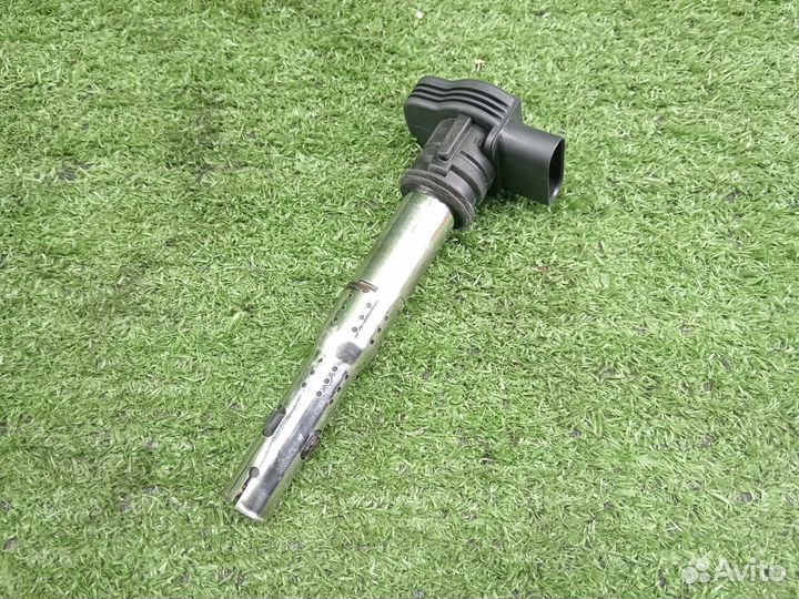 Катушка зажигания Audi A5 8T Q5 8R A4 B8 8T