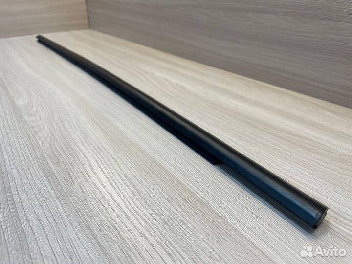 Уплотнитель стекла двери передний правый LADA