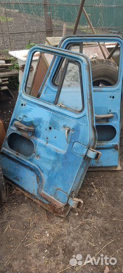 Двери газ 52-53