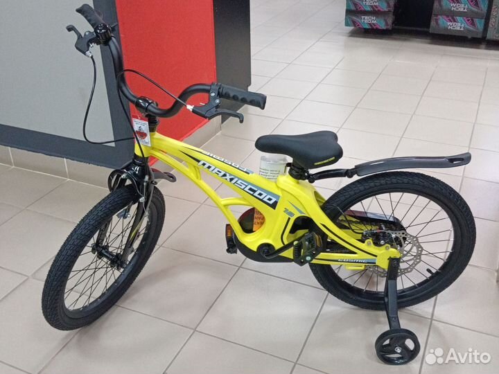 Велосипед 18 Maxiscoo Cosmic Стандарт жел.мат